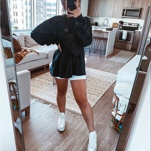 Like New - FLEO Shorts